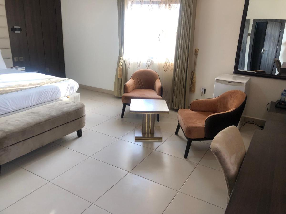 Roban Hotels Limited Енугу Екстер'єр фото