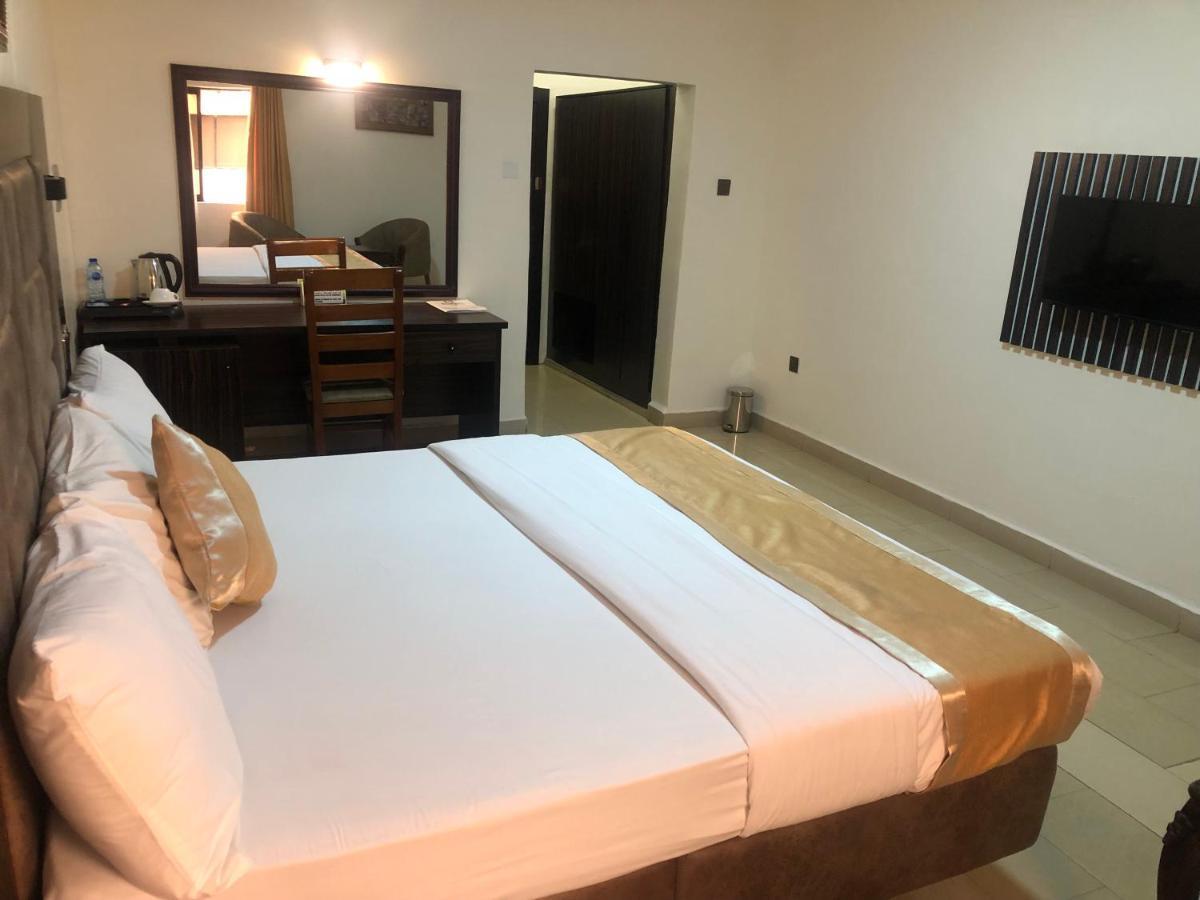 Roban Hotels Limited Енугу Екстер'єр фото
